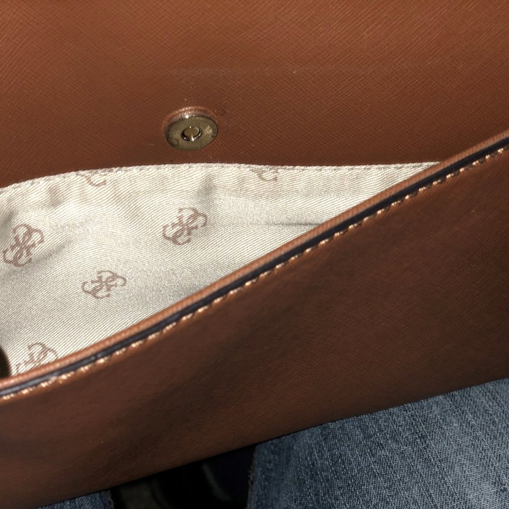 Guess Brown Faux Leather Shoulder Bag w/ Removable Wide Shoulder Strap EUC - Picture 5 of 15